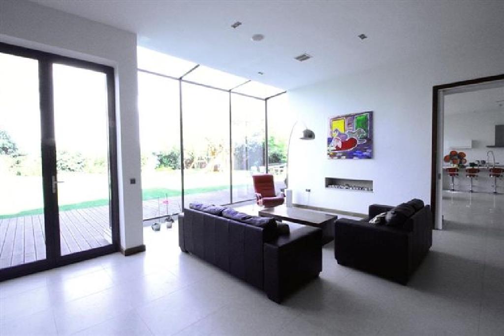 Parkside, Mill Hill